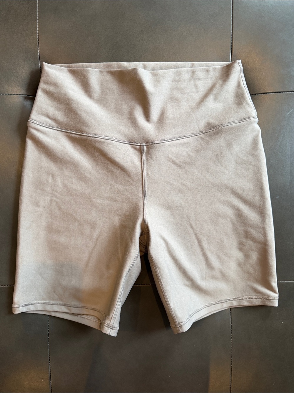 Abercrombie & Fitch YPB Bike Shorts in Taupe